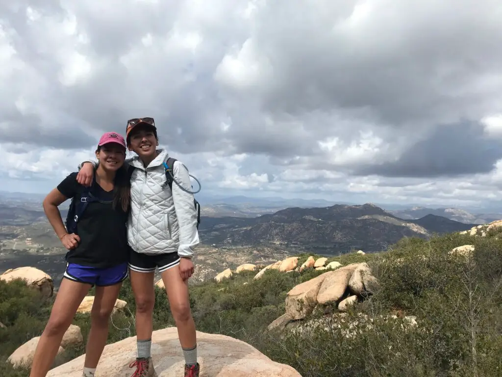 Views on El Cajon Mountain Trail