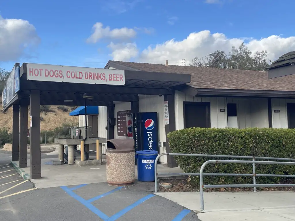 Lake Poway Convenience Store