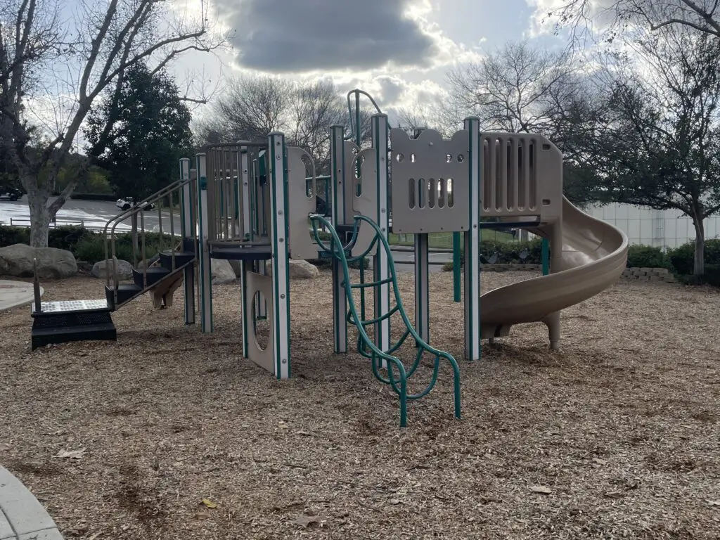 Lake Poway Playground