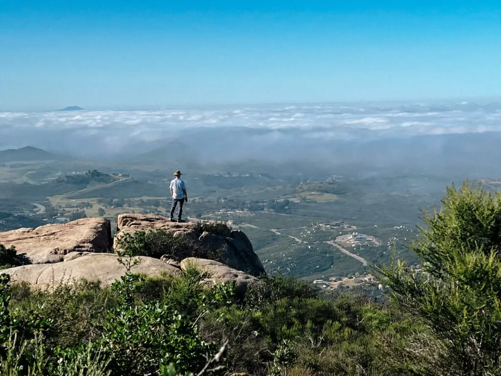 scenic views from potato chip rock in san diego